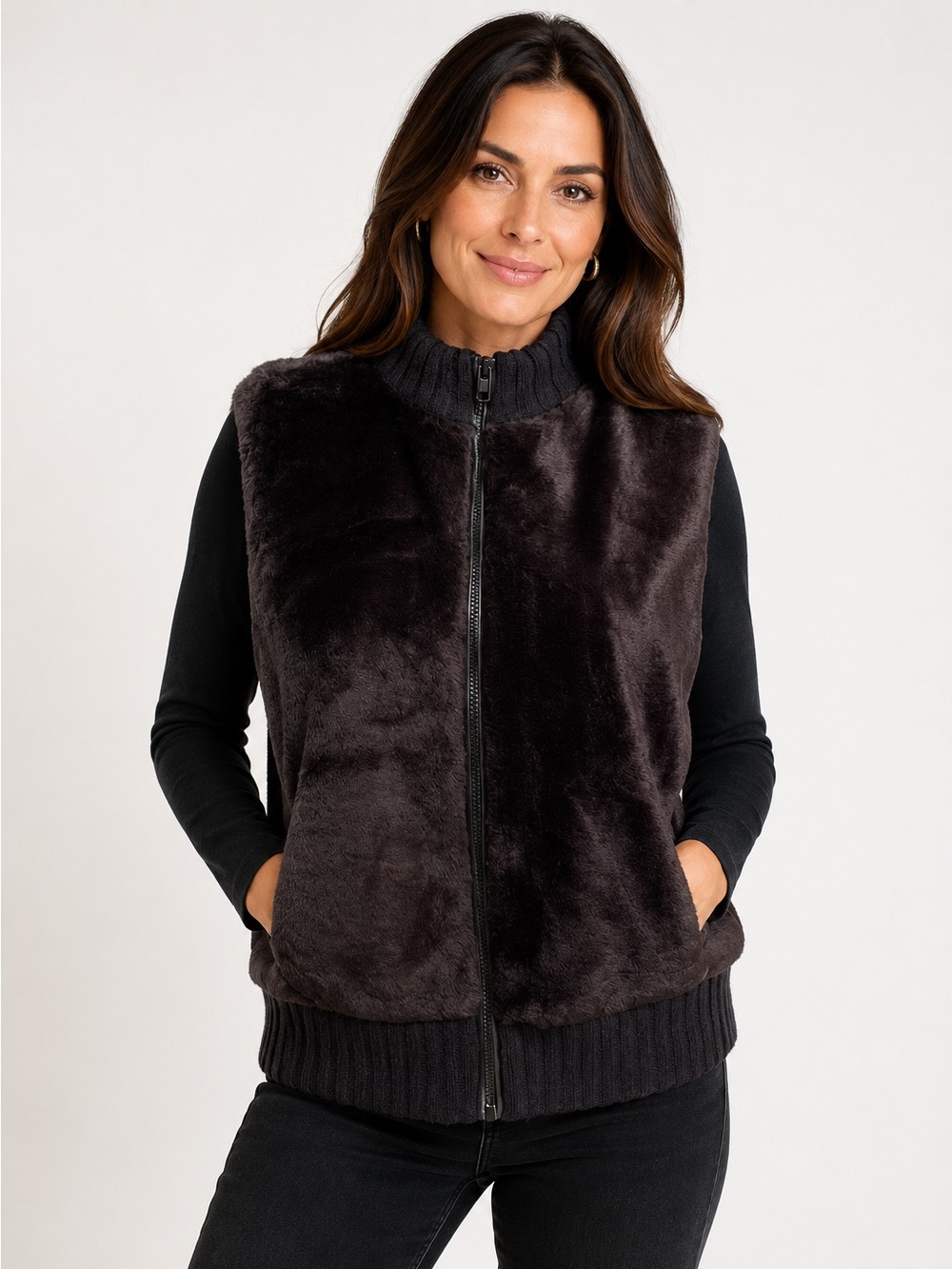 TIARA. Vest/Gilet. Faux fur on front, zip up‎ Black ribbed hem & back. Sz M.